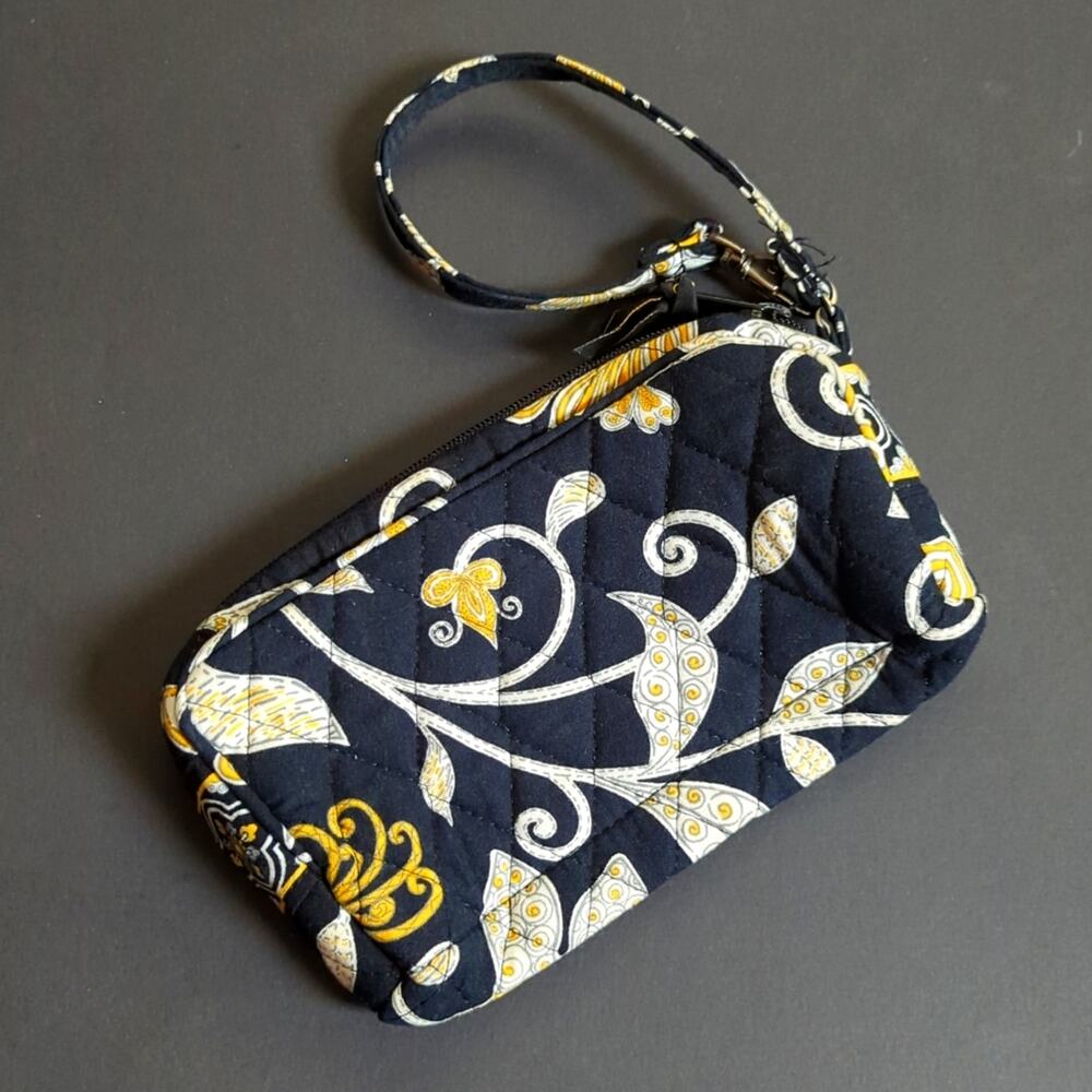 Vera Bradley Black Yellow Floral Boho Full Zip Quilted Wristlet NWOT